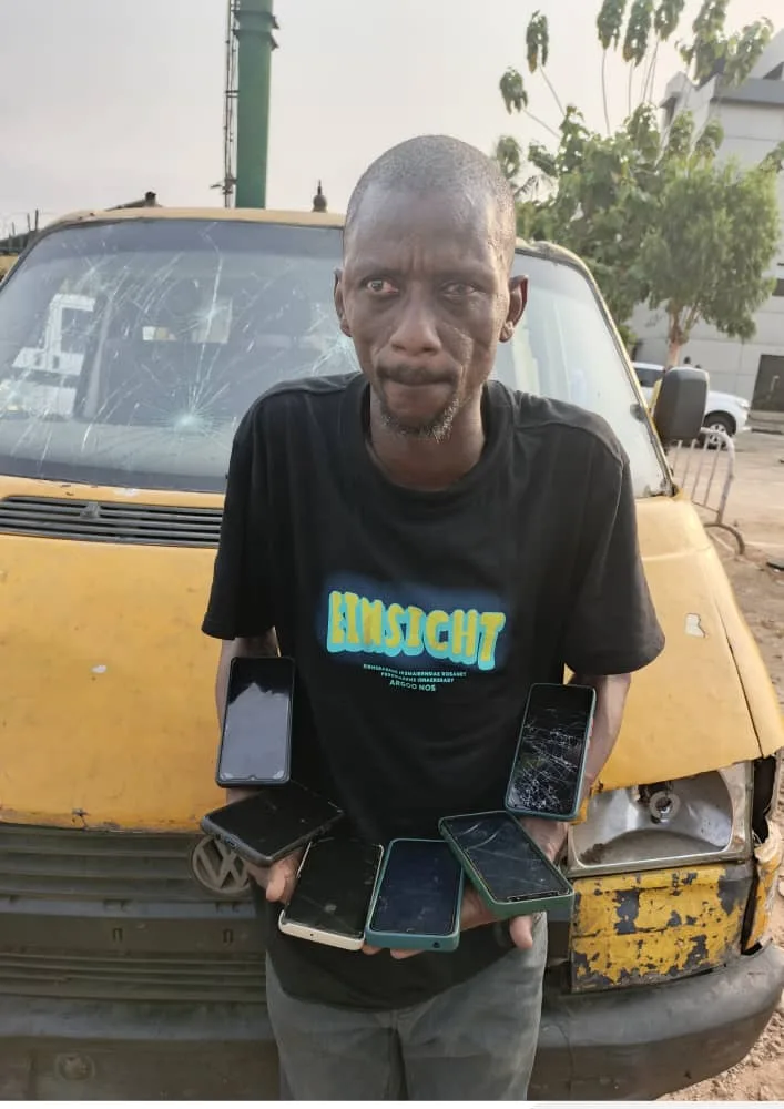 LASTMA Nabs Notorious ‘One-Chance’ Syndicate In Lagos, Recovers 7 Stolen Phones